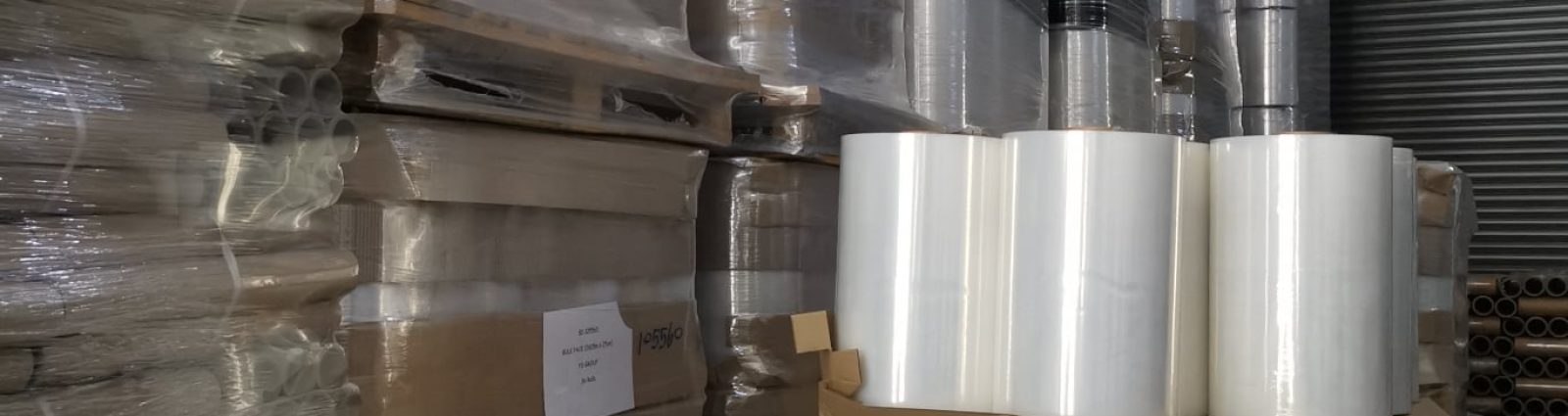 You are currently viewing Stretch Wrap for Packaging: A Complete Guide to Secure and Efficient Wrapping Solutions