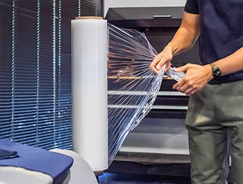 You are currently viewing Hand Stretch Film: A Complete Guide for Secure and Efficient Packaging